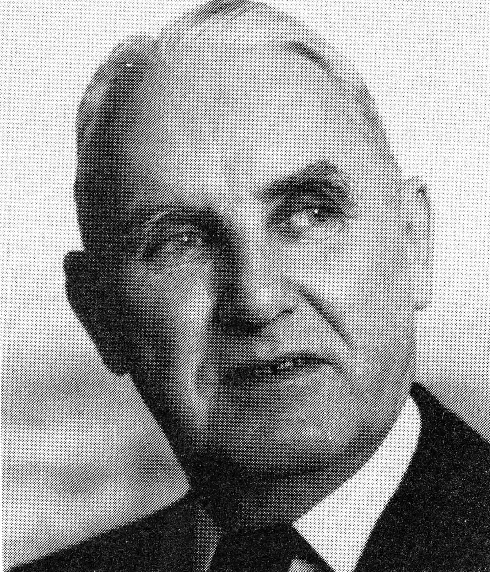 Photo of photos/Ian Munro McLennan (bn 1909)